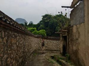 back street in Xingping