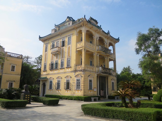Diaolou residence of a particularly wealthy family